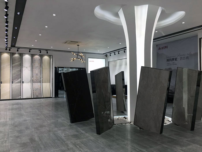 聽說金艾陶有酒有故事，看官們，約么？